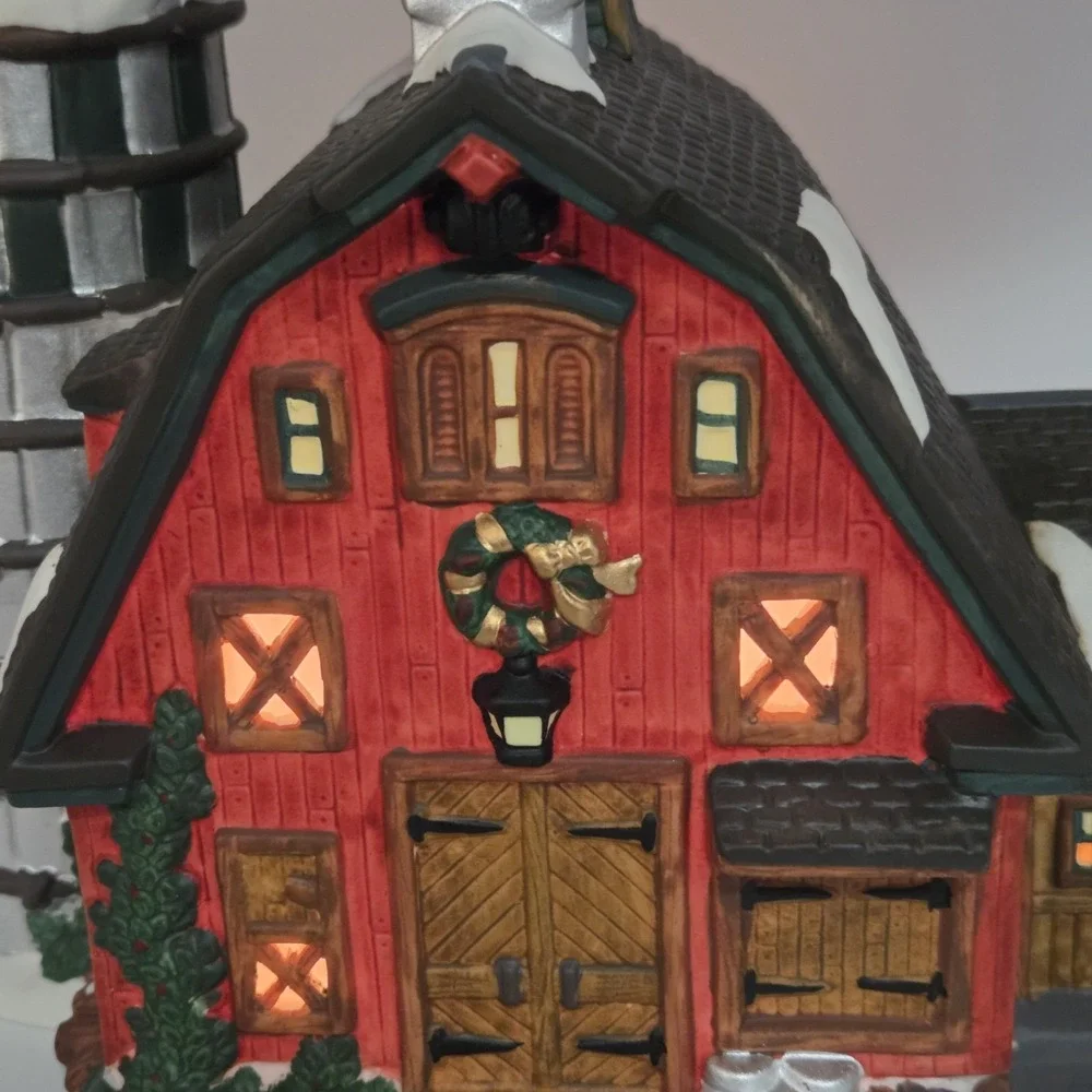 Vintage Dicken's Village O'Well Heartland Valley Village Red Barn With Silo  NEW